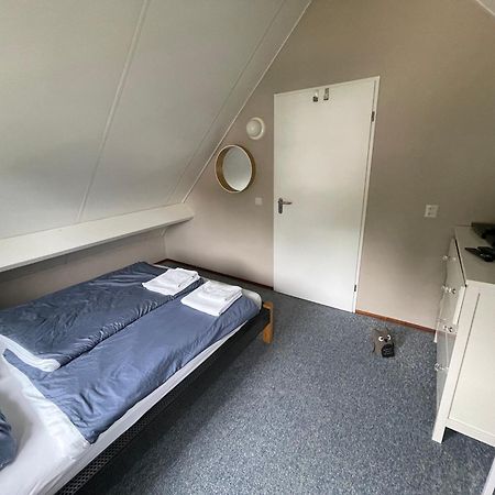Freistehendes Ferienhaus Am See Naehe Roermond Heel Esterno foto