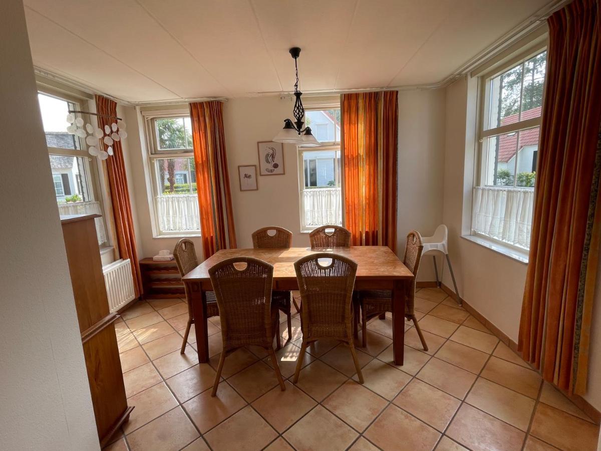 Freistehendes Ferienhaus Am See Naehe Roermond Heel Esterno foto