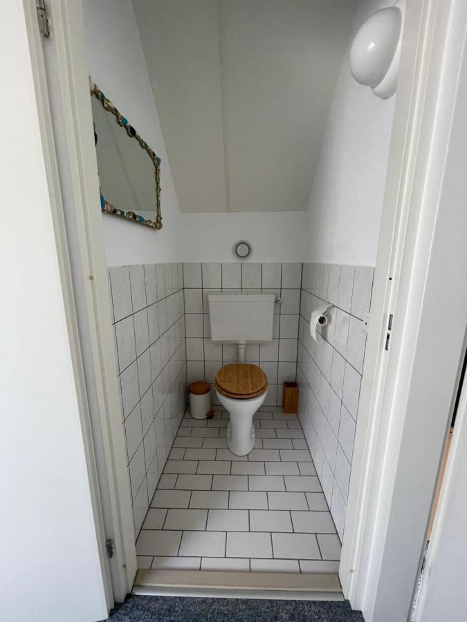 Freistehendes Ferienhaus Am See Naehe Roermond Heel Esterno foto